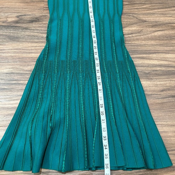 NWOT Roberto Cavalli Dress size EU 40 US 8 Green Short Sleeve V-neck Bodycon - Picture 15 of 15